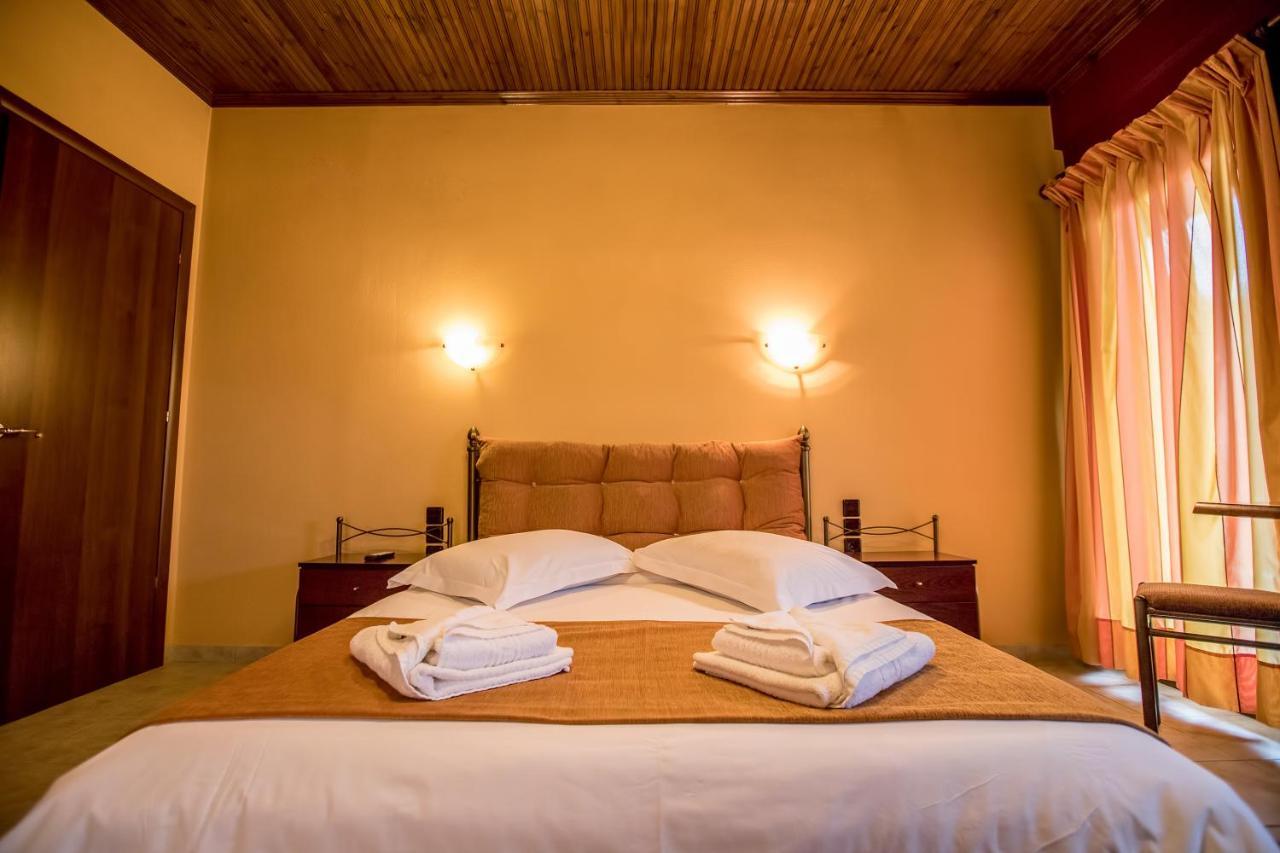 Kynthia Guesthouse Неохорион Экстерьер фото