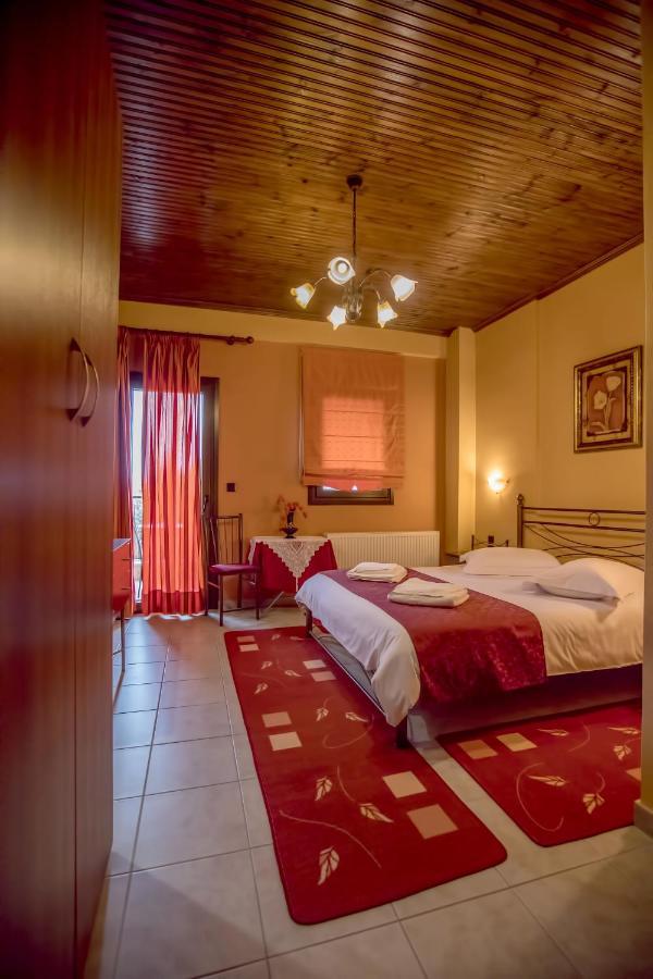 Kynthia Guesthouse Неохорион Экстерьер фото