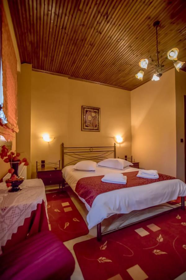 Kynthia Guesthouse Неохорион Экстерьер фото