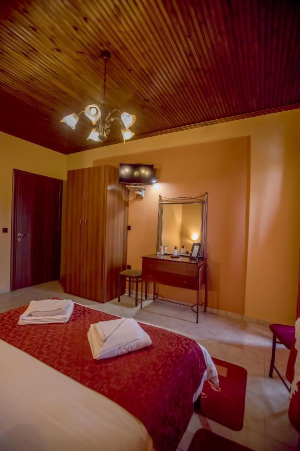 Kynthia Guesthouse Неохорион Экстерьер фото