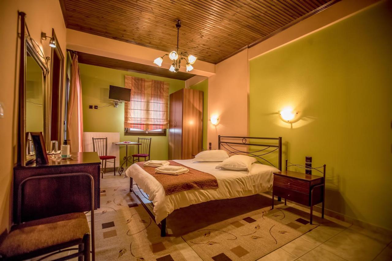 Kynthia Guesthouse Неохорион Экстерьер фото