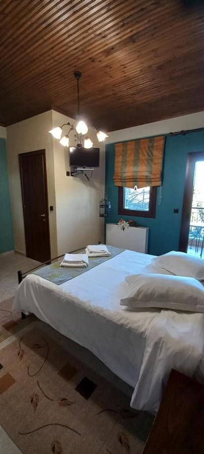 Kynthia Guesthouse Неохорион Экстерьер фото