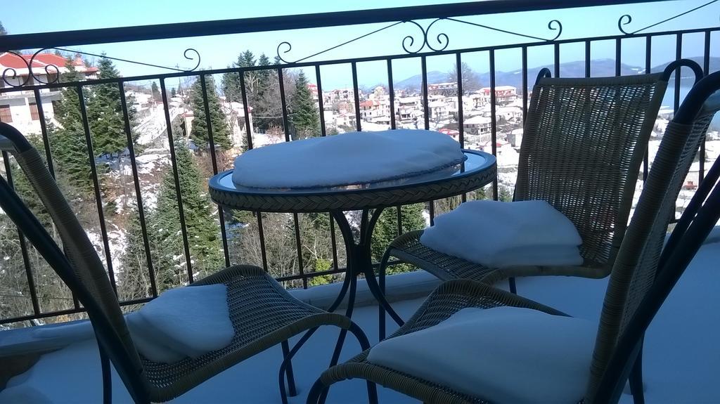 Kynthia Guesthouse Неохорион Экстерьер фото
